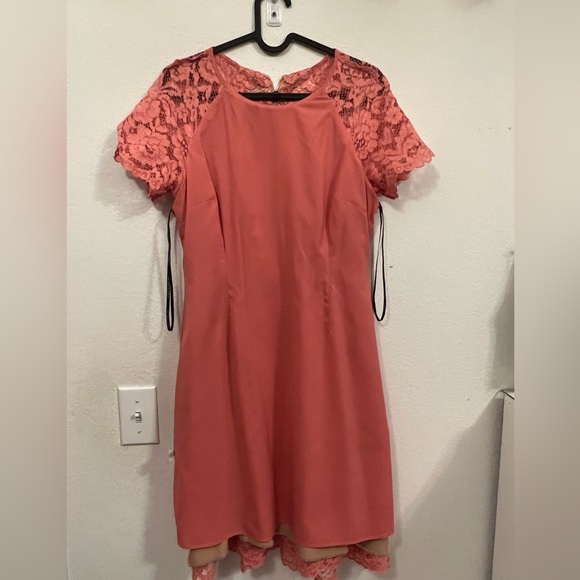 Vince Camuto Lace Dress - Picture 15 of 16